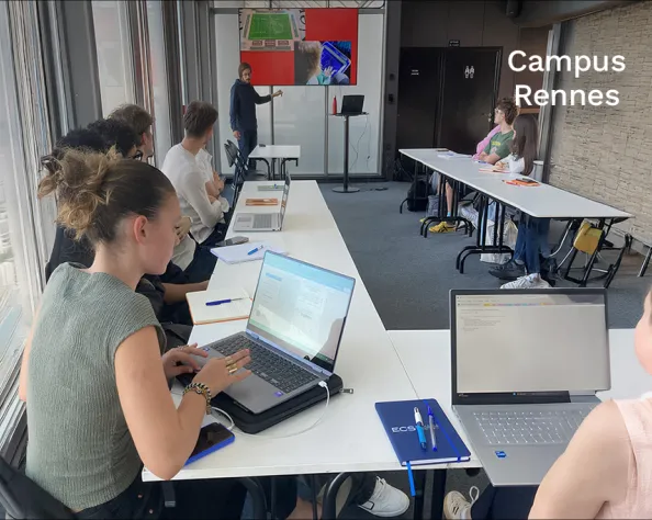 étudiants rennes qui se forment à l'audiodescription sportive